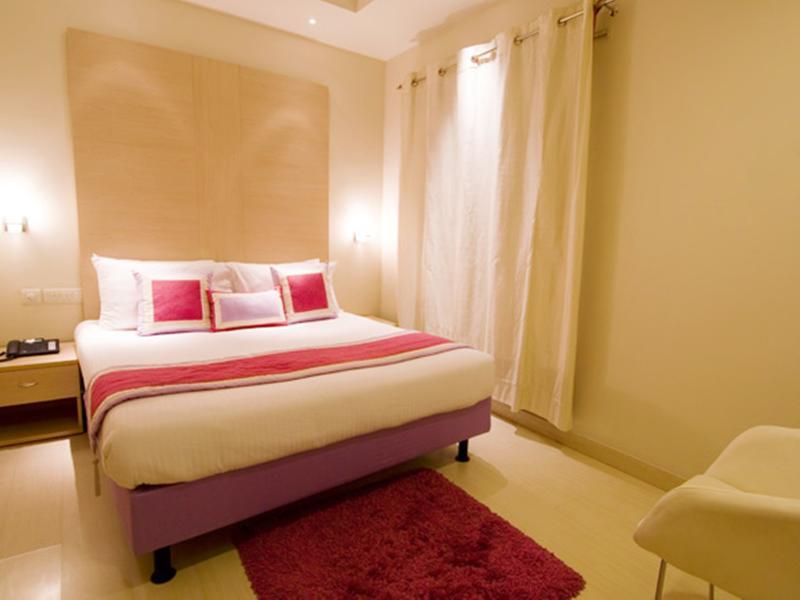 Avalon Courtyard Residence Suites New Delhi Room photo